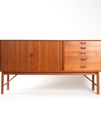 danish-sideboard-by-peter-hvidt-orla-molgaard-nielsen-for-soborg-mobelfabrik-1960s-1.jpg